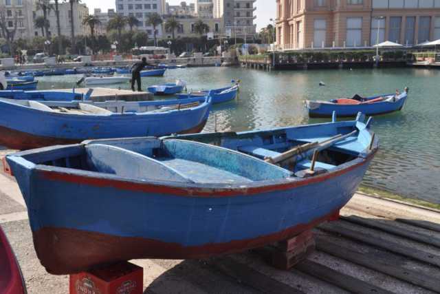 Il gozzo, antica e colorata barca a remi: �Una moglie per i pescatori�