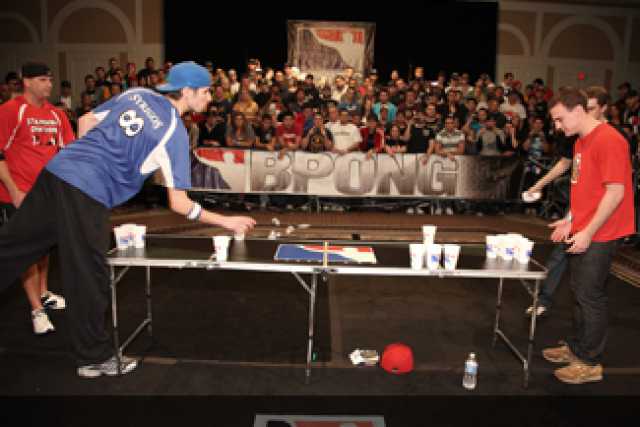 Beer pong, ecco il ''tennis tavolo'' che si gioca con la birra
