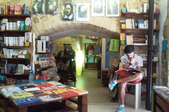 Solo 3 librerie nell'hinterland di Bari: �Ma qui invece c'� bisogno di noi�