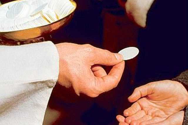 Comunione ai gay? A Bari ci sono preti che dicono ''s�'': �La sessualit� � personale�