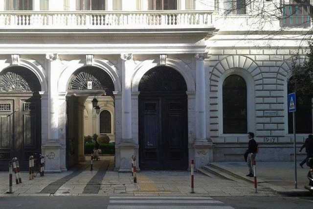 Bari, "l'aula non c'�": gli studenti del Forpsicom senza un posto dove fare lezione