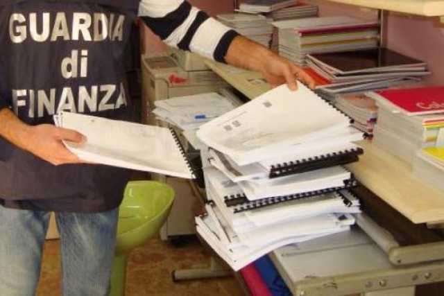 Fotocopie illegali, a Bari � la regola: �Basta che le nascondi bene�