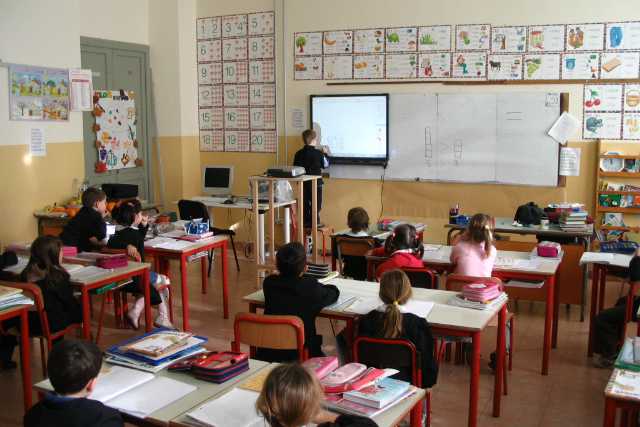 Elementari, tema shock: �Voglio una scuola dove imparare a essere sexy�