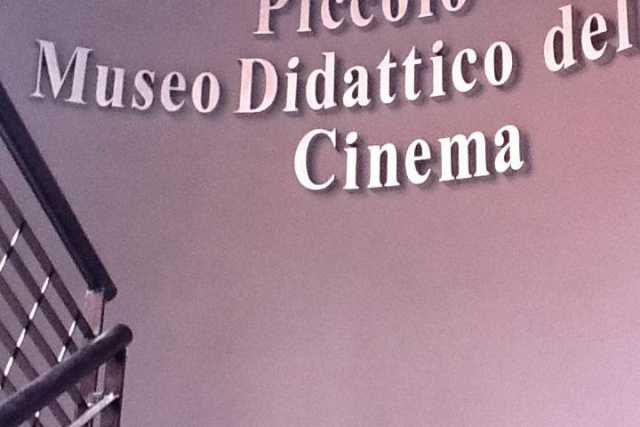 Enziteto: dopo l'accademia, apre il museo del cinema