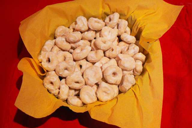 Gli ''occhi di santa lucia'', il dolce natalizio che Bari sta dimenticando