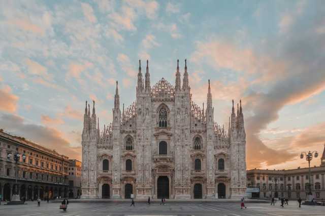 Affrontare la Vita da Soli a Milano: Comuni Sfide e Soluzioni Pratiche
