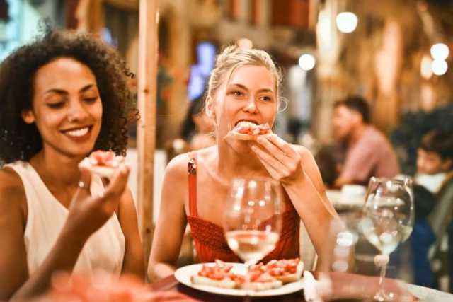 Nuovi volti della vita notturna oltre Bari Vecchia