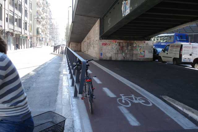 Piste ciclabili a Bari: poche e scollegate. Ma c'� un progetto-sogno