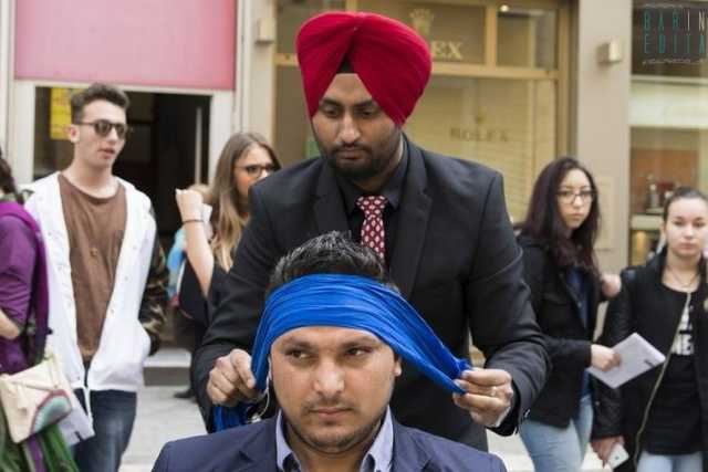 Turbanti colorati, feste vegetariane e pugnali proibiti: � la comunit� barese dei �Sikh"