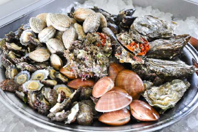 ''Crudo'', verdura, pochi dolci: storia e fondamenti della cucina barese