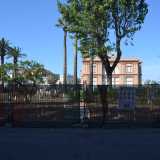 Piazza 4 novembre, sullo sfondo il teatro Margherita