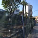 Piazza 4 novembre: la recinzione lato lungomare 