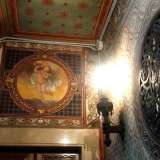 L'interno di Palazzo Ingami Scalvini, decorato dai fratelli veneziani Mario e Guido Prayer