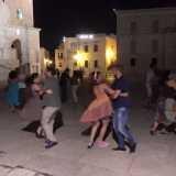 ... e poi torna a suddividersi in coppie