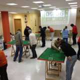 Alcuni giocatori durante un torneo nella sede dell'Old Subbuteo club Bari