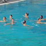 Le ragazze della Waterpolo Bari durante un'esibizione