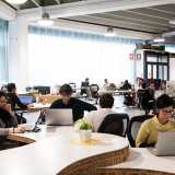 Gli hubbers di Bari durante le ore lavorative quotidiane