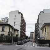 A sinistra invece ecco due degli otto villini postelegrafonici superstiti. Si tratta di villette in stile liberty costruite negli anni 20 per fornire alloggio ai funzionari della �Postelegrafonica�