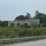 La "casa degli spiriti" di Gioia del Colle, residenza nobiliare dell'800 oggi abbandonata. Sulla struttura aleggiano leggende inquietanti