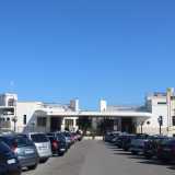 Il circolo Barion sul molo San Nicola: un�architettura di elegante e sobria modernit� dalle linee curve e dinamiche influenzate probabilmente dall�arte futurista e l�estetica navale