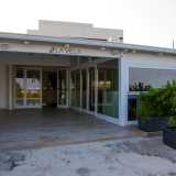 A raccontarci l'ascesa della famiglia sono proprio alcuni discendenti di Domenico, scomparso nel 1993. Li incontriamo a "La Vela", pizzeria del quartiere Torre a Mare...