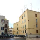 ...entrambi rasi al suolo nel 1940 per far posto a delle case popolari