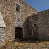 L�edificio conserva anche una cappella dedicata a San Michele...
