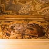 ...raffigurano allegorie sui temi delle stagioni e del lavoro, con particolare riferimento alle attivit� produttive pugliesi