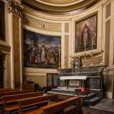L'opera di Colonna contenuta cappella di sinistra � invece una raffigurazione del Sacro cuore ed � posta vicino all'entrata della sacrestia