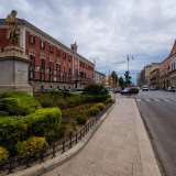Che fine ha fatto la penna di Niccol� Piccinni? La statua del celebre compositore barese, che si erge dal 1885 su corso Vittorio Emanuele...