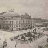 Il Teatro Petruzzelli, in stile liberty, di color rosso, con 2200 posti a sedere e completamente illuminato con energia elettrica, fu inaugurato il 14 febbraio 1903 con una �prima� a opera del compositore tedesco Giacomo Meyerbeer