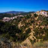 Stiamo parlando della Rabatana, il pi� antico rione della cittadina di Tursi, in provincia di Matera. Un luogo in cui la storia trasuda ancora da ogni pietra e che grazie alla sua particolare collocazione regala viste emozionanti
