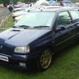 O anche costosa � la Clio Williams, prodotta in serie limitata tra il 1993 e il 1995 (foto di Kieran White)