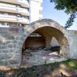 ...e il "portico di Papapiccolo", palmento settecentesco con volta a crociera