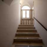 ...e accediamo a due rampe di scale che ci portano a un altezza di circa 20 metri