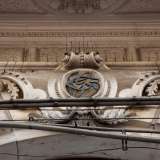 ...situate in corrispondenza della chiave di volta dell�arco