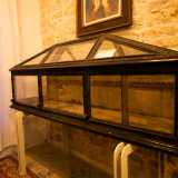 La seconda, del 1650 e realizzata in ebano laminato d�argento, fu un dono di Giangirolamo Acquaviva, conte di Conversano
