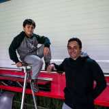 Il primo ad accoglierci � il 40enne Max De Angelis, domatore di rettili e illusionista all'interno del circo Martin. L�uomo � in compagnia del figlio 13enne Primo...