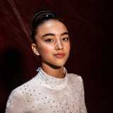 Con lei c�� sua figlia Soeri, di 13 anni, acrobata aerea