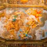 Nella maestosa tela centrale dipinta ad olio sono invece raffigurate le principali divinit� della mitologia greca