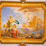 Nell�elegante dipinto osserviamo un guerriero addormentato con alle spalle la dea Atena che, brandendo lo scudo, spezza la freccia scoccata dall'arco di Eros che piomba dal cielo seguito da Venere su un cocchio trainato da putti e colombe