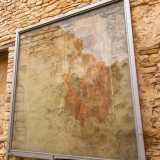 ...che raffiguravano, tra gli altri, la Madonna col Bambino tra due angeli