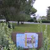 ...e pi� avanti la zona fitness, ovvero un ampio giardino chiuso con un cancello