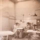 ...sottoporsi a manicure e pedicure