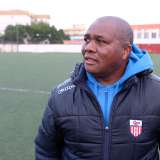 ...e dal suo secondo: il 56enne brasiliano �Geg� Gerson, ex calciatore che ha vestito la maglia del Bari tra gli anni 80 e 90. �Vivo da molti anni tra Palese e Santo Spirito - ci racconta il sudamericano -. Qui sto bene, la gente mi conosce e mi fa sentire amato�