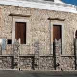 Di questo edificio sono oggi ancora visibili alcune lastre in pietra