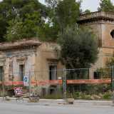 Un altro nome si � aggiunto oggi al lungo �necrologio architettonico� di Bari. Stavolta a essere abbattuta � stata Villa Tilde, dimora di inizio 900 posta alla fine di via Amendola