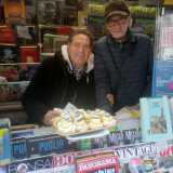 ...e con le zeppole quella del pap�. E tra sorrisi e abbracci trovo cos� la forza per portare avanti un mestiere che sta diventando ogni giorno pi� difficile�