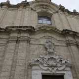 ...e la barocca chiesa del Ges�