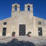 L�ultimo segmento pugliese del percorso si inoltra  tra boschi e colline fino alla prima tappa lucana, il santuario benedettino di Santa Maria di Picciano (foto di Mateola)